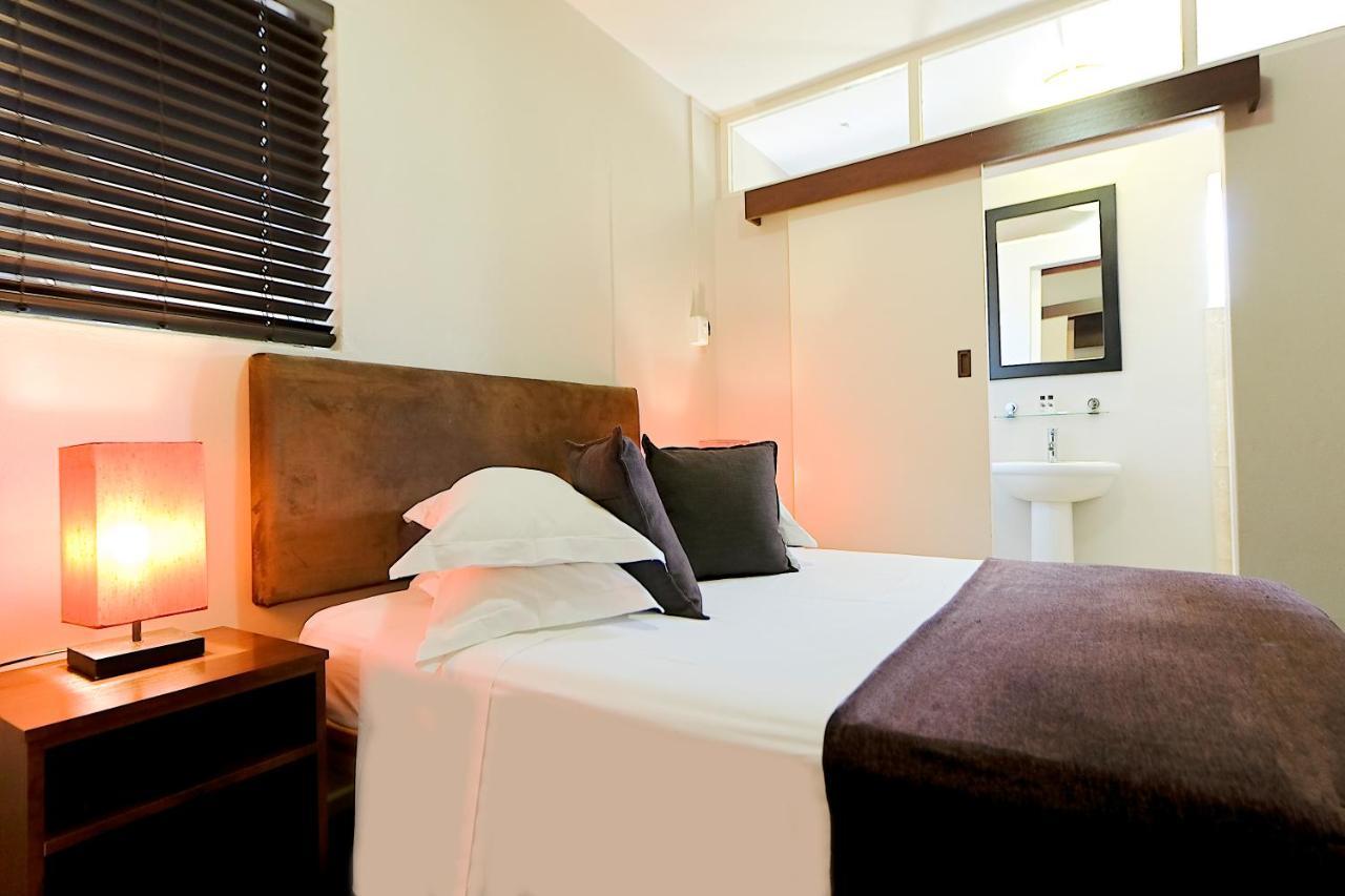 10 On Cape Self Catering Apartments Port Elizabeth Dış mekan fotoğraf